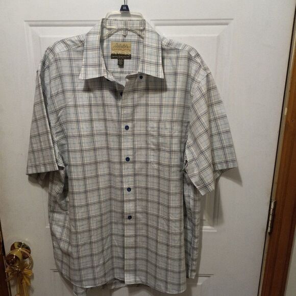 Cabela's Outfitter Series Button down Short sleeve Shirt - Picture 1 of 5